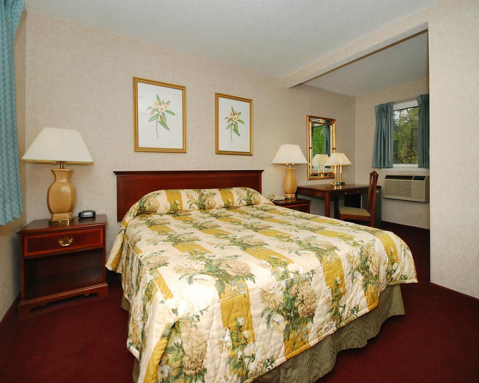 Rodeway Inn Dillsburg Екстериор снимка